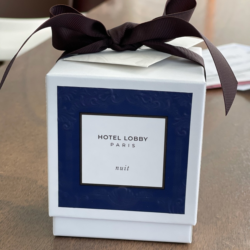 Hotel Lobby Candle Paris Nuit